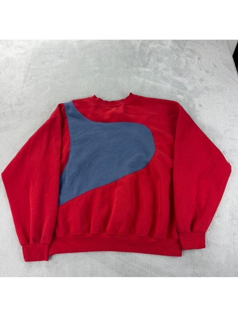 Nike Rework Men's Size Large Vintage Fleece Lined Red/Blue Sweater - Picture 5 of 9